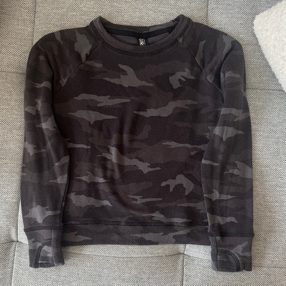 Athleta Girl Camo Swing Back Long Sleeve Sweatshirt